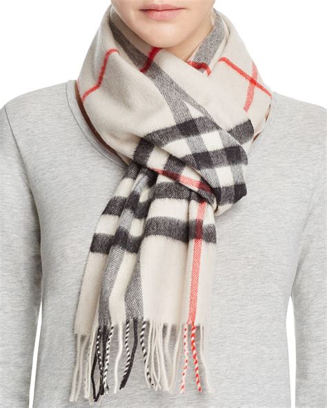 burberry cashmere schal sale|burberry cashmere check scarf price.